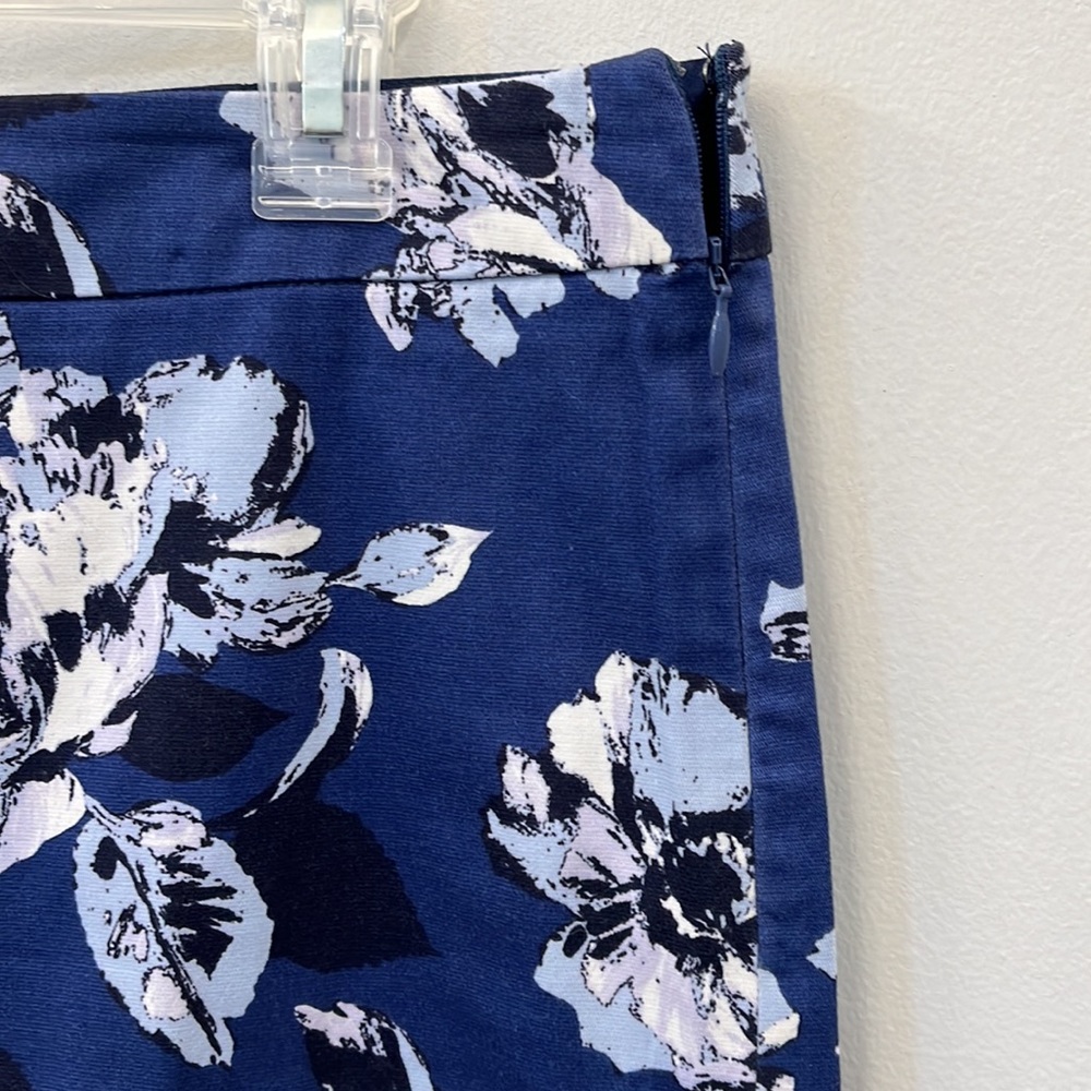 The Limited Floral Pencil Skirt Women’s Size 12 Navy Blue Cotton Stretch Lined - Picture 5 of 9